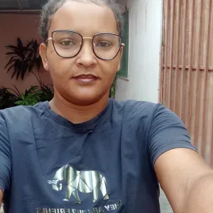 Babá com muita experiência para cuidar e amar o seu filho