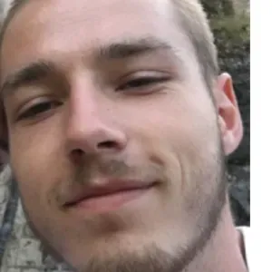 Baby sitter / pet sitter / aide aux devoirs