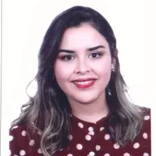 Cuidadora de gatos con experiencia