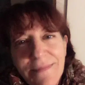 Compagnia anziani referenziata, pasti e cura alla persona 