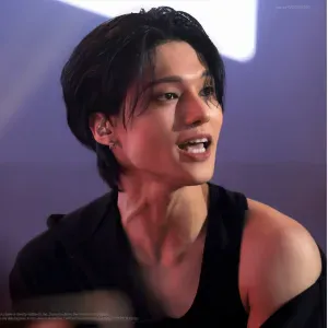 Jeune lycéenne motivée et engagée