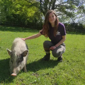 Soigneuse animalière s'occupe de vos Loulous !