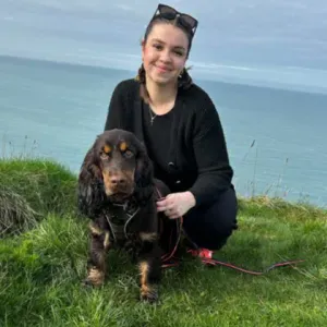 Enseignante en primaire disponible après l'école