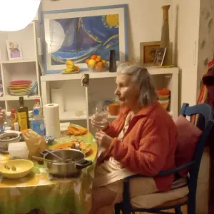 À la recherche d'une auxiliaire de vie 