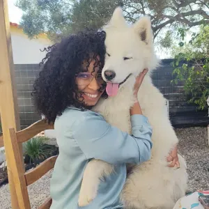 Uma cuidadora amorosa e pronta a ajudar quem mais precisa 