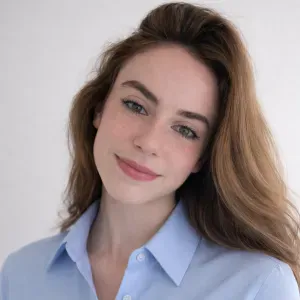 Baby-sitter ponctuelle et régulière 