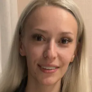 Experienței baby-sitter available in Søborg