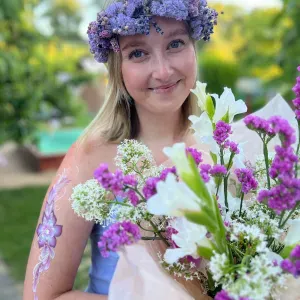 Preschool teacher available in Oulu for babysitting