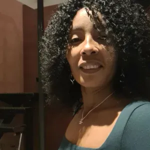 Baby - sitter expérimenté à Madagascar 