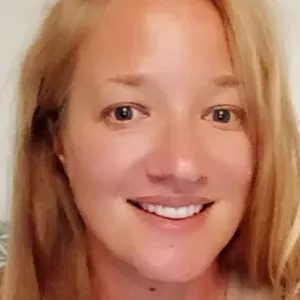 Maman et infirmière en recherche d'emploi 