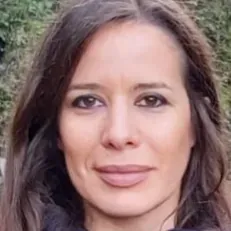 Empregada de limpeza de casas geral