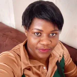 Baby-sitter expérimentée à Paris 