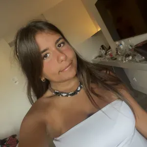 babysitter com experiência em Sintra e Cascais 