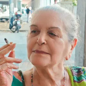 Cerco badante per mia madre 3 giorni e 3 notti a settimana