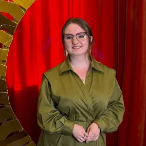 Baby-sitter avec experience en garde des enfants 