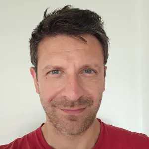 Je cherche une baby-sitter pour la sortie d'école jusque 19h