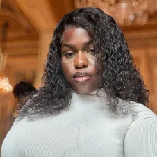 Jeune Aide à domicile pour vos ainées