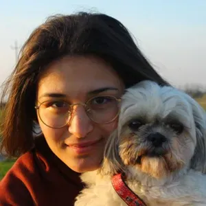 Studentessa universitaria si offre come petsitter