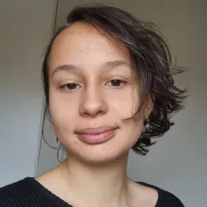 baby-sitter sur limoges prêt a d'aider des famille