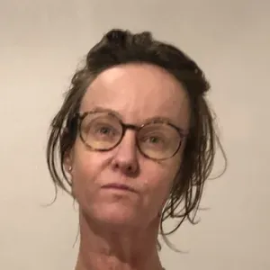 Baby sitter sur Liège. Horaire matinal . 