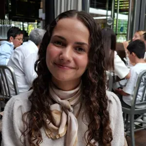 Baby-sitter expérimentée et dynamique à Caluire-et-Cuire !