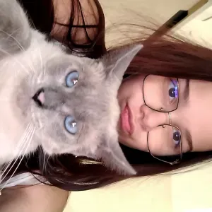 Baby-sitter qui assure d'Orléans !