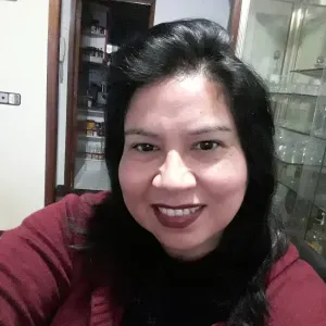 Persona, trabajadora, sería y responsable.