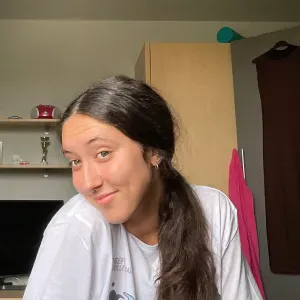  Babysitter/dogsitter disponibile 