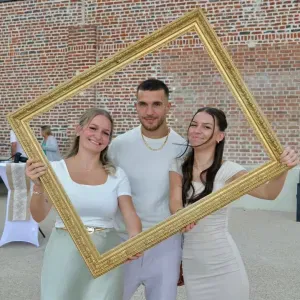Je recherche des personne pour les aider dans leurs ménage 