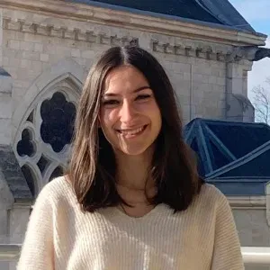 Babysitter étudiante