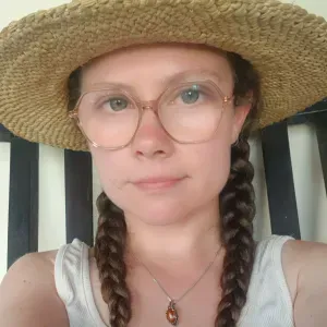 Complice du Quotidien | Aide à Domicile Bienveillante