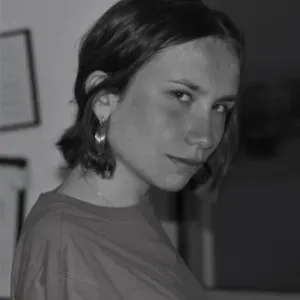 Etudiante propose garde d'enfants et soutien scolaire