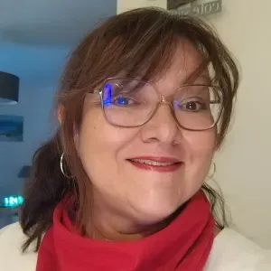 Baby sitter expérimentée maman de deux adolescents 