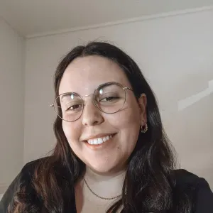 Professor/explicador dá aulas de 1.º e 2.º Ciclo