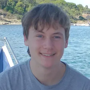 Baby-Sitter / Dog-Sitter / Tuteur Polyglotte