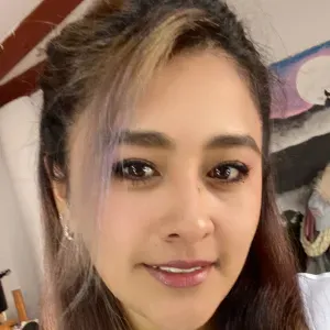 licenciada en ingenieria comercial