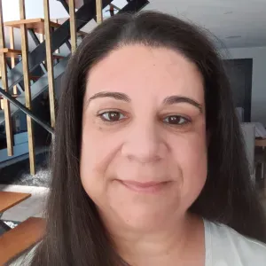 Cuidador de pessoas idosas ...