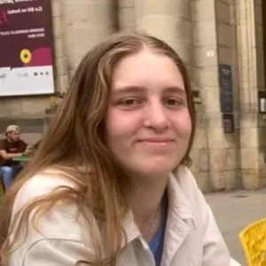 Baby-Sitter disponible sur Villeurbanne