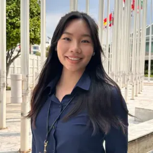 Friendly English-speaking Babysitter in Paris