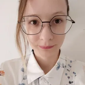 Femme de ménage disponible jusqu'à septembre
