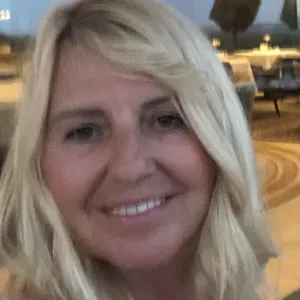 Colf, assistente familiare , pulizie