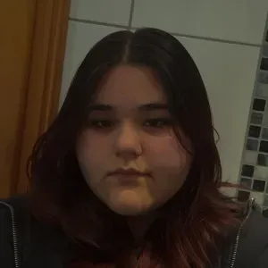 Fütter, spielen, gassi gehen, tiere säubern