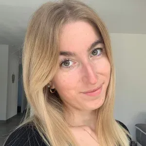 Baby-sitter expérimentée à Corignac (17)