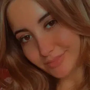 Experienced babysitter available in Paris !