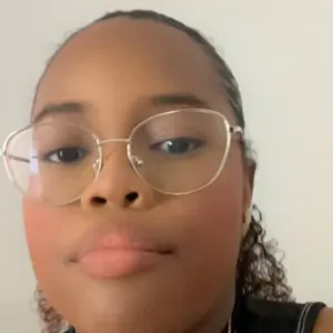 Baby-sitting au alentours de St Cyr sous dourdan 