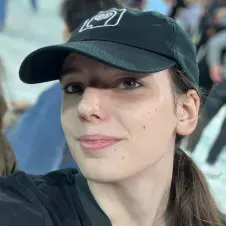 Baby-sitter motivée qui apprend vite