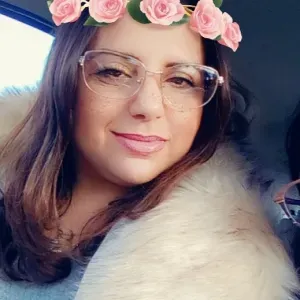 Baby sitter..assistenza anziani pulizie appartamenti e uffic