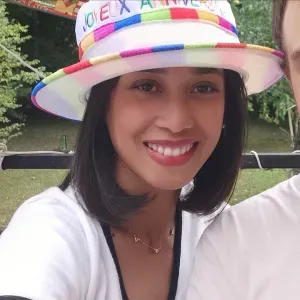 Babysitter douce et artistique 