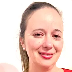 Olá,  estou disponível e tenho experiência a cuidar de idoso