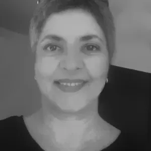 Propose services de baby sitting et/ou cuisine